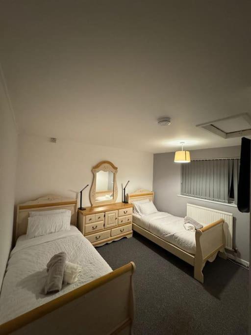 Cozy 3-Bed House In Leicester City Centre Exterior photo